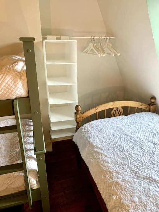 Chic Townhouse Near Tunnels Beaches Илфракомб Екстериор снимка