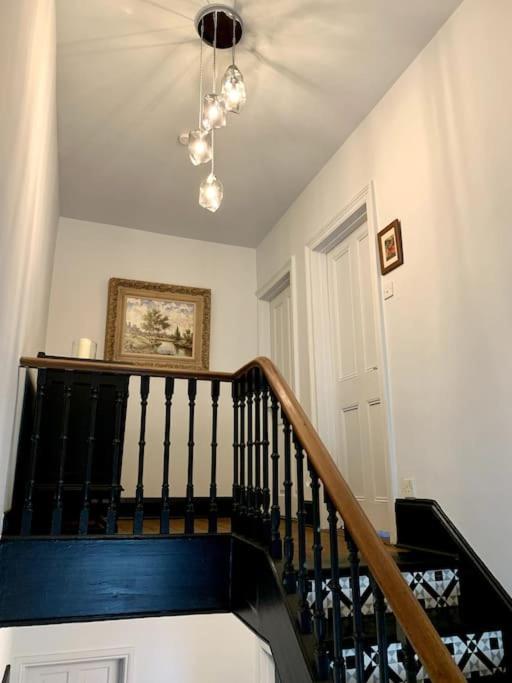 Chic Townhouse Near Tunnels Beaches Илфракомб Екстериор снимка